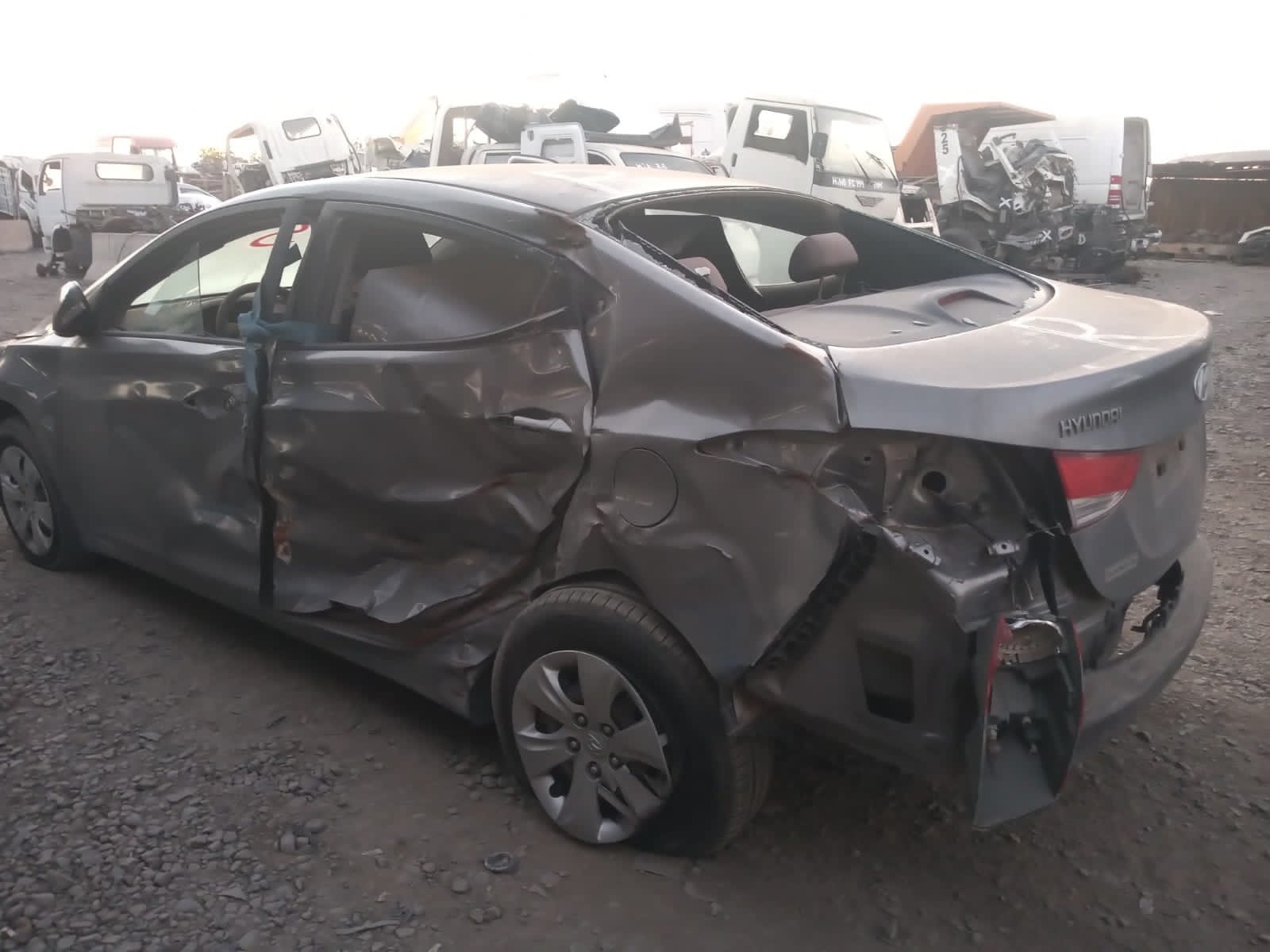  Hyundai ELANTRA 2013    EN DESARME